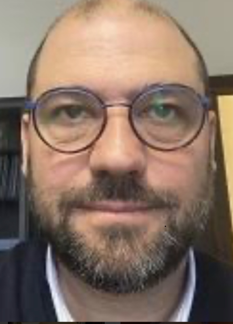 Prof. Enrique Quesada